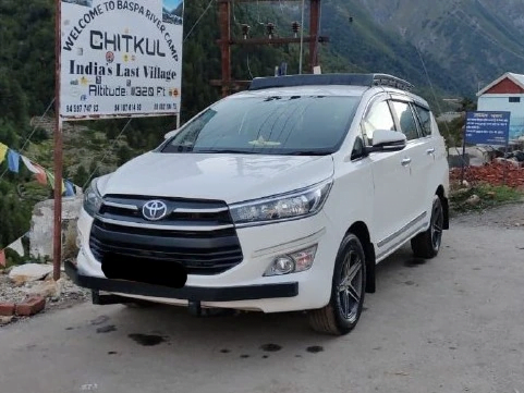 INNOVA CRYSTA